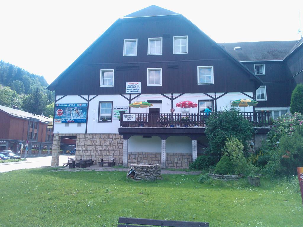 Hotel Hela Pec pod Snezkou Exterior photo